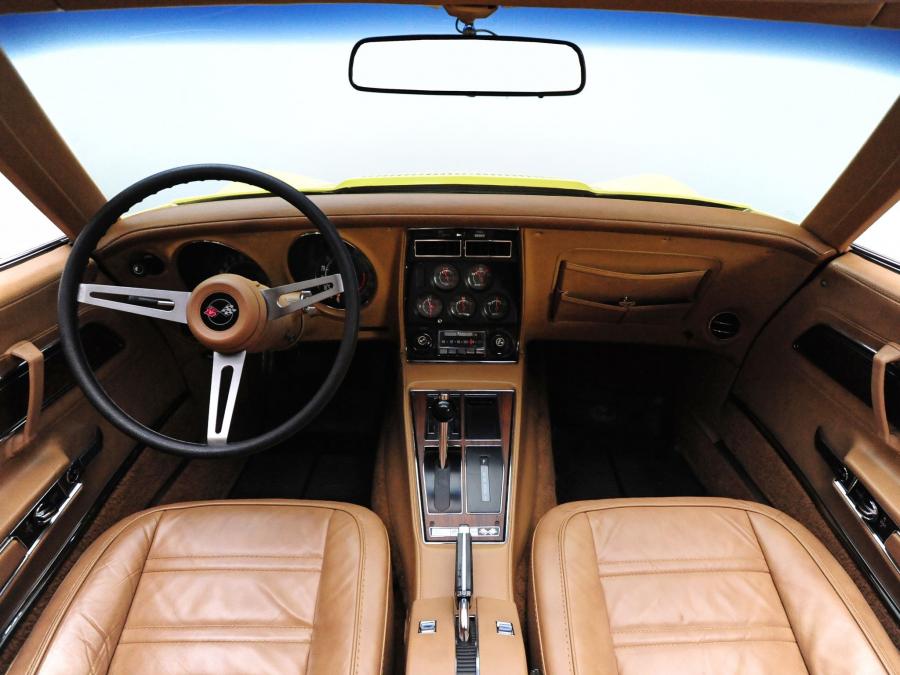  Chevrolet Corvette Stingray L82 350 1974 года  (фото 2 из 7)